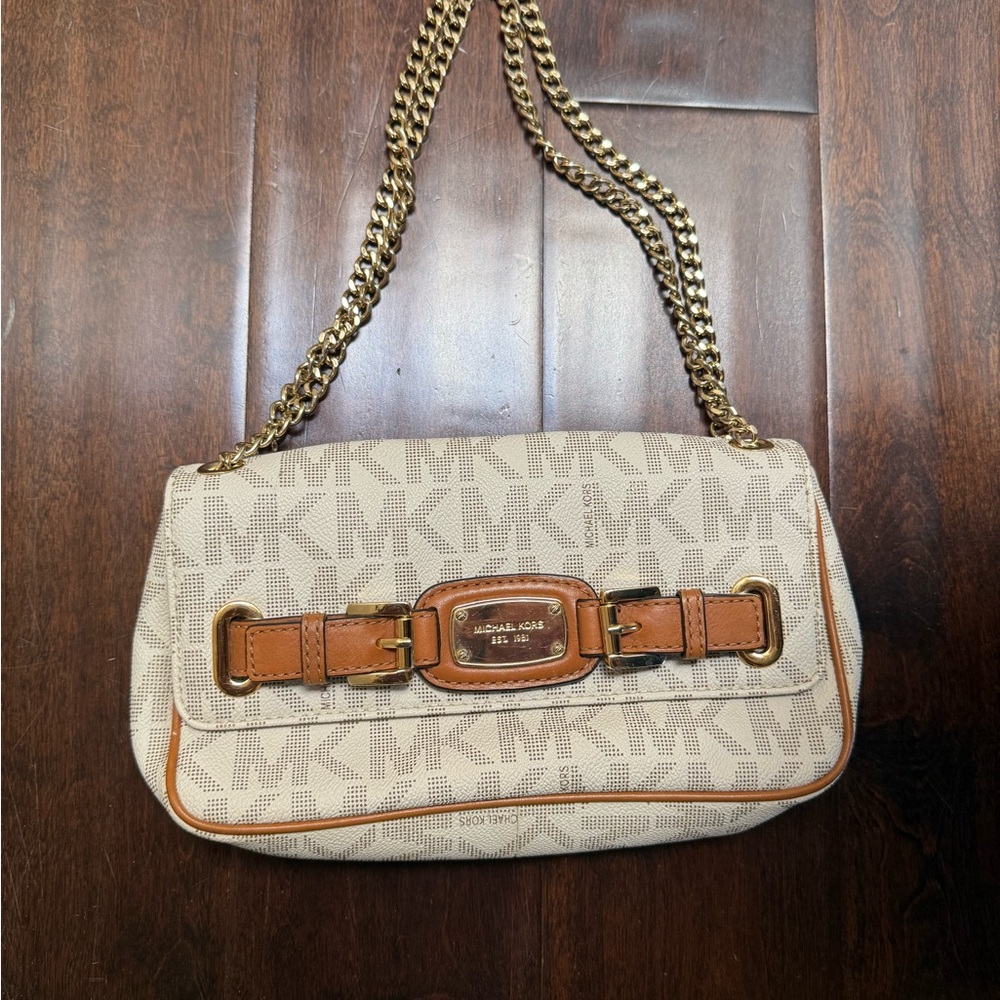 Michael Kors Cream and Brown Shoulder Bag with Gold Chain
